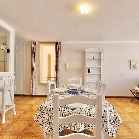 Silvana Sunny Apartment